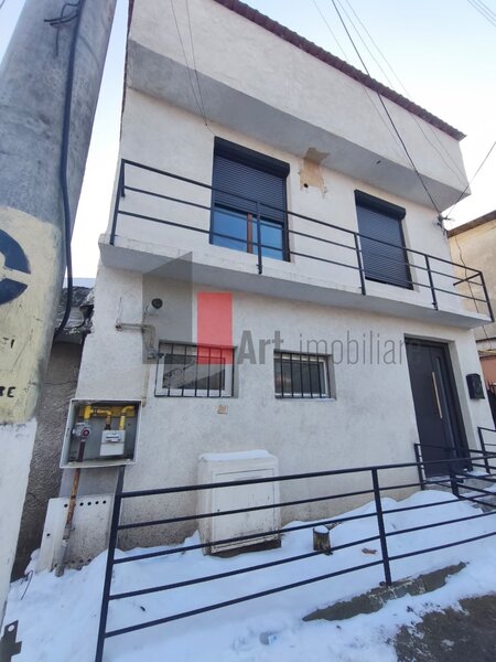 Casa vanzare Giulesti, 4 camere
