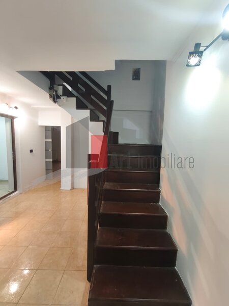 Casa vanzare Giulesti, 4 camere